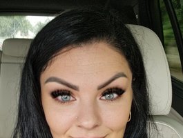 Yanisa28 live cam