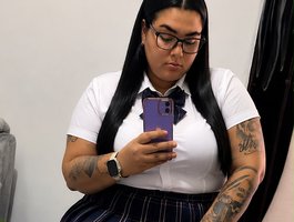 GabiBigBoobs live cam