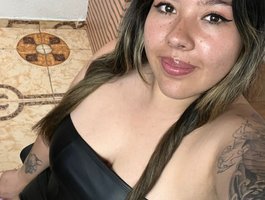 LinaBrowm live cam