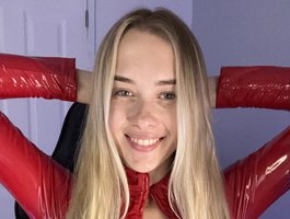 DanikaDillan live cam