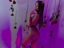 Roxxana-queen live cam