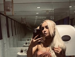 AshMila live cam