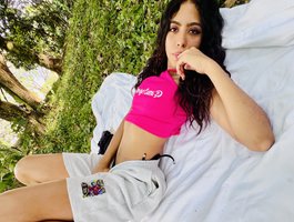 EMMAAA-STOONEE live cam