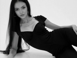 Lola-Lush live cam