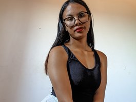 PrettyLie live cam