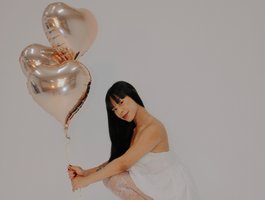 kimhilton- live cam