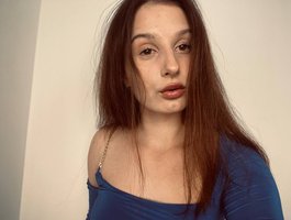 VikVikLove live cam