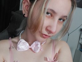 ChristyWeb live cam