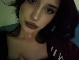 Lisa-Allison live cam