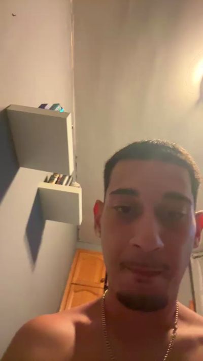 Badddboyyy_ef cam4 live cam model