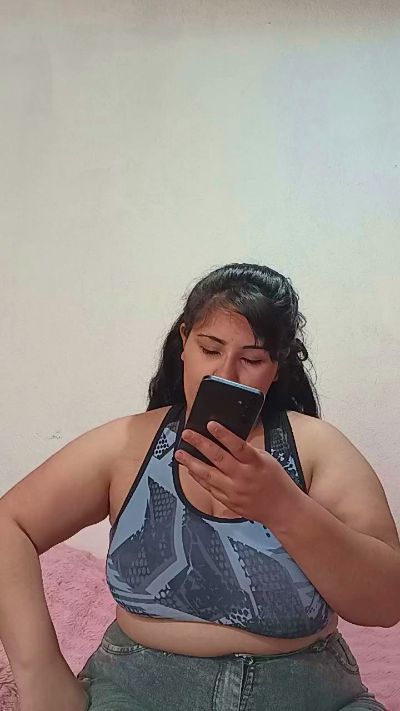Chipicurvy cam4 live cam model