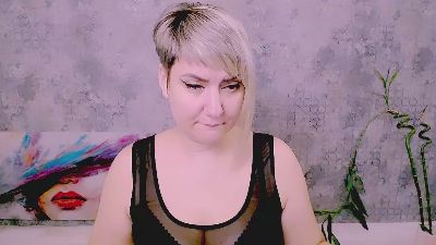 Djullia live cam