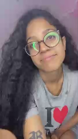 EvaSantoro cam4 live cam model