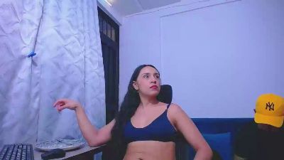 JoanneandOliver cam4 live cam model