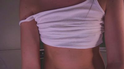 LaurineNuon cam4 live cam model