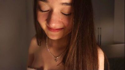 LoisIntveld cam4 live cam model