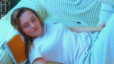 MoonLagan cam4 live cam model