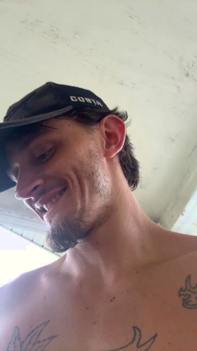 PlayboiiCam live cam