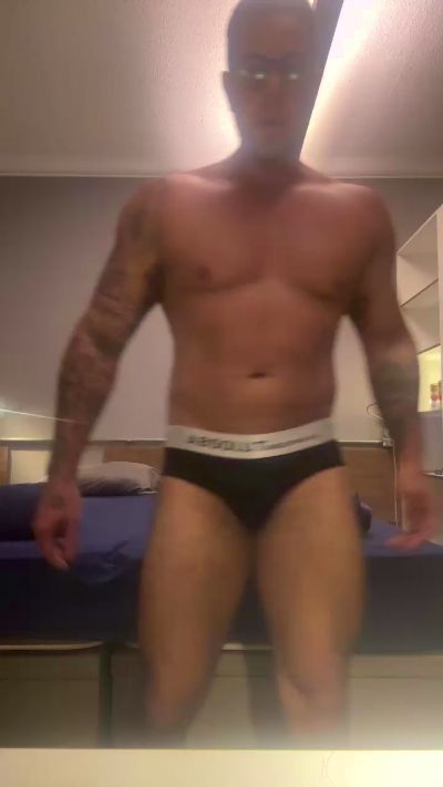 Thiagolr1995 cam4 live cam model
