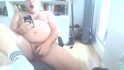gayguycgn83 cam4 live cam model
