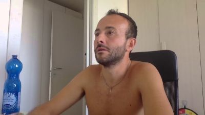 hhombres cam4 live cam model