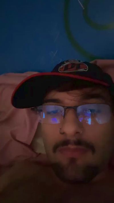 novinho29 cam4 live cam model