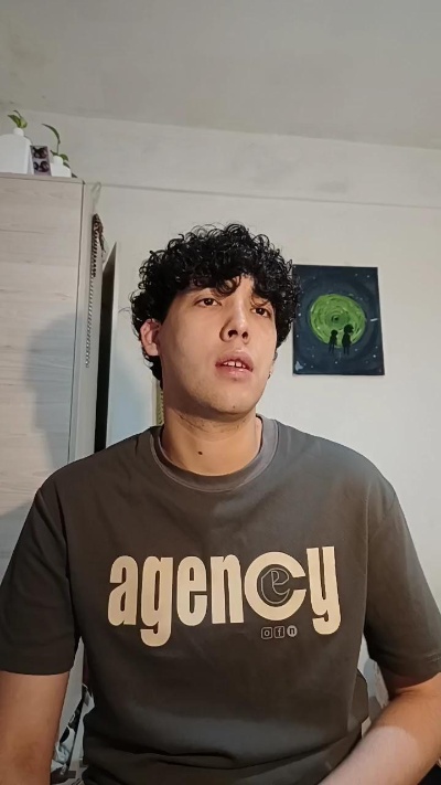 ruloboy cam4 live cam model