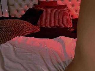 heidicox camsoda live cam model