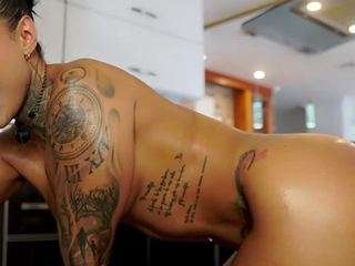 iamanna camsoda live cam model