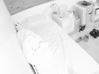 voyeurcam-julmodels-greybed-1 camsoda live cam model
