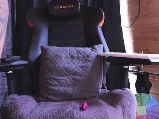 yourfeetmodel camsoda live cam model