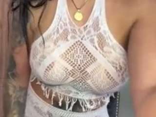 sarahpeterson camsoda live cam model