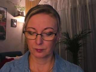 vanessasoft camsoda live cam model