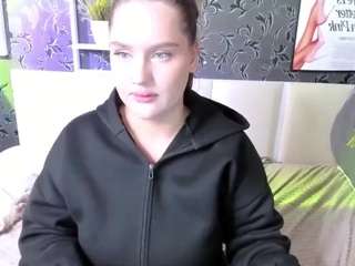 sofialani camsoda live cam model