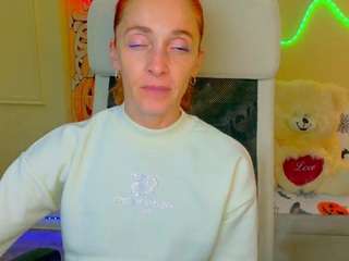breeterner camsoda live cam model