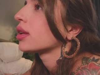 deeptalkss camsoda live cam model