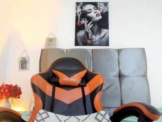 ariel-starx camsoda live cam model
