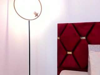 annaabrooks camsoda live cam model