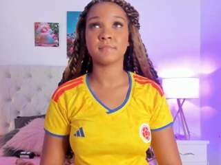 leana-lovings11 camsoda live cam model