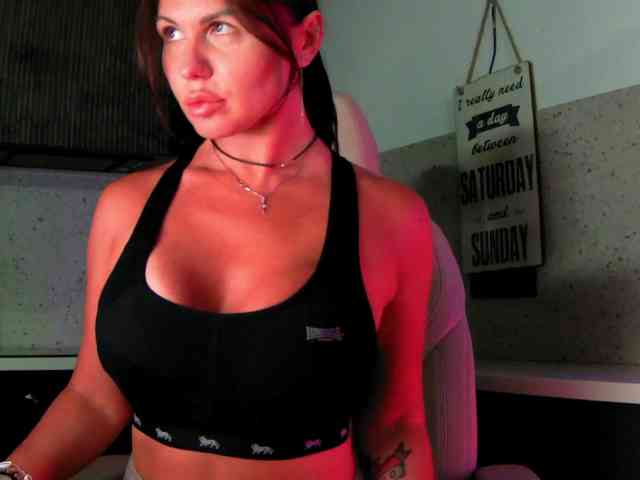 Mashulya29 bongacams live cam model