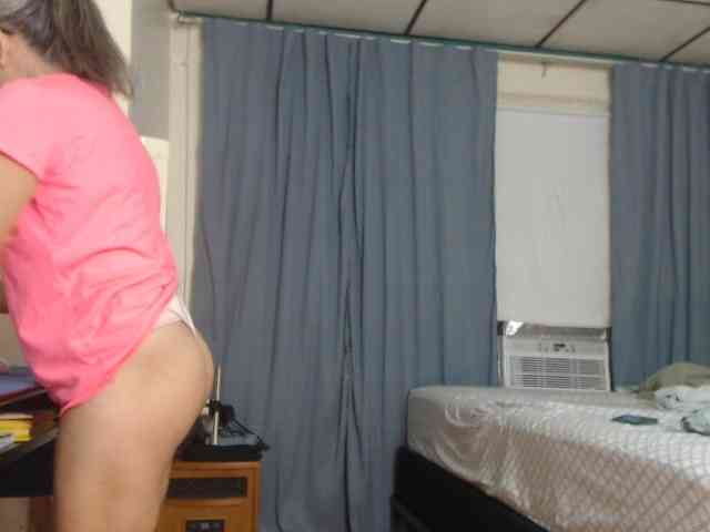 AnalTaxi bongacams live cam model