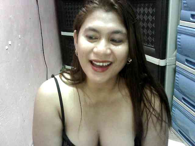 peenastyfame bongacams live cam model