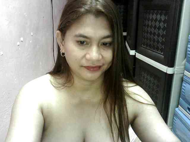 peenastyfame bongacams live cam model