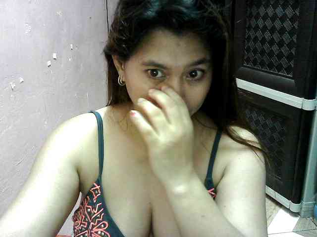 peenastyfame bongacams live cam model