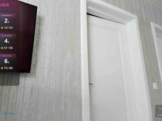LuvC bongacams live cam model