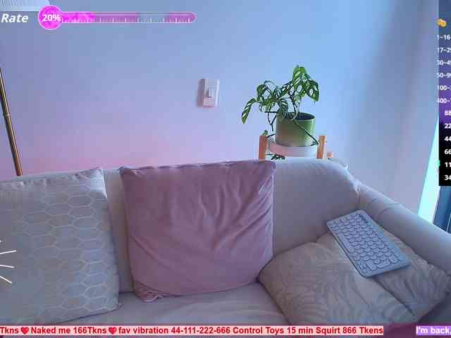 SallyeLeins bongacams live cam model