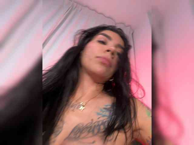 juanita-fox bongacams live cam model