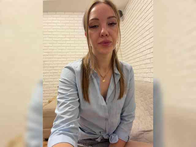 Pepetka22 bongacams live cam model