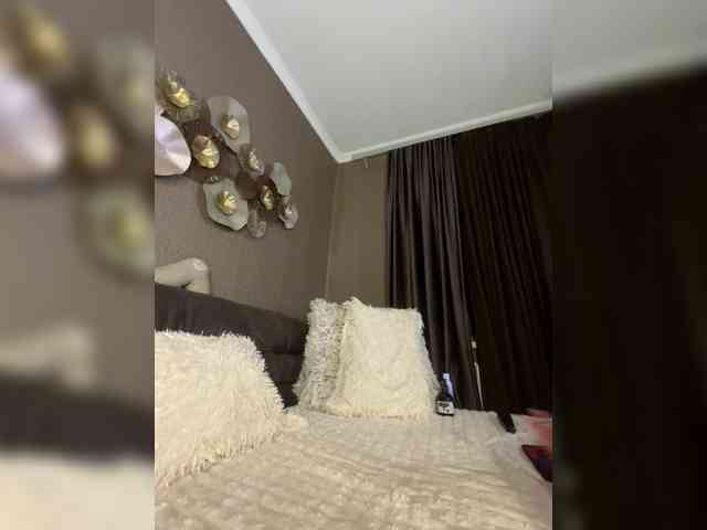 lanysikk bongacams live cam model
