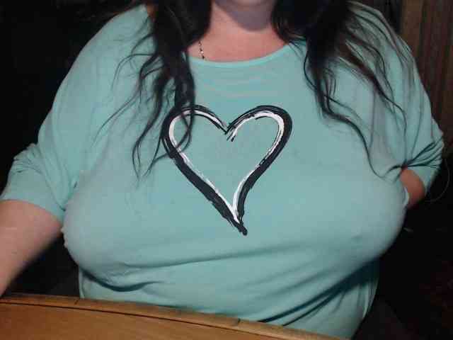 tanyvel34 bongacams live cam model